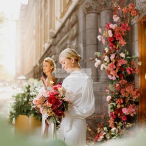 The Power Of Film – Chất Ảnh Phim Kết Hợp Sự Tinh Tế Hiện Đại Cho Ảnh Cưới (XMP)