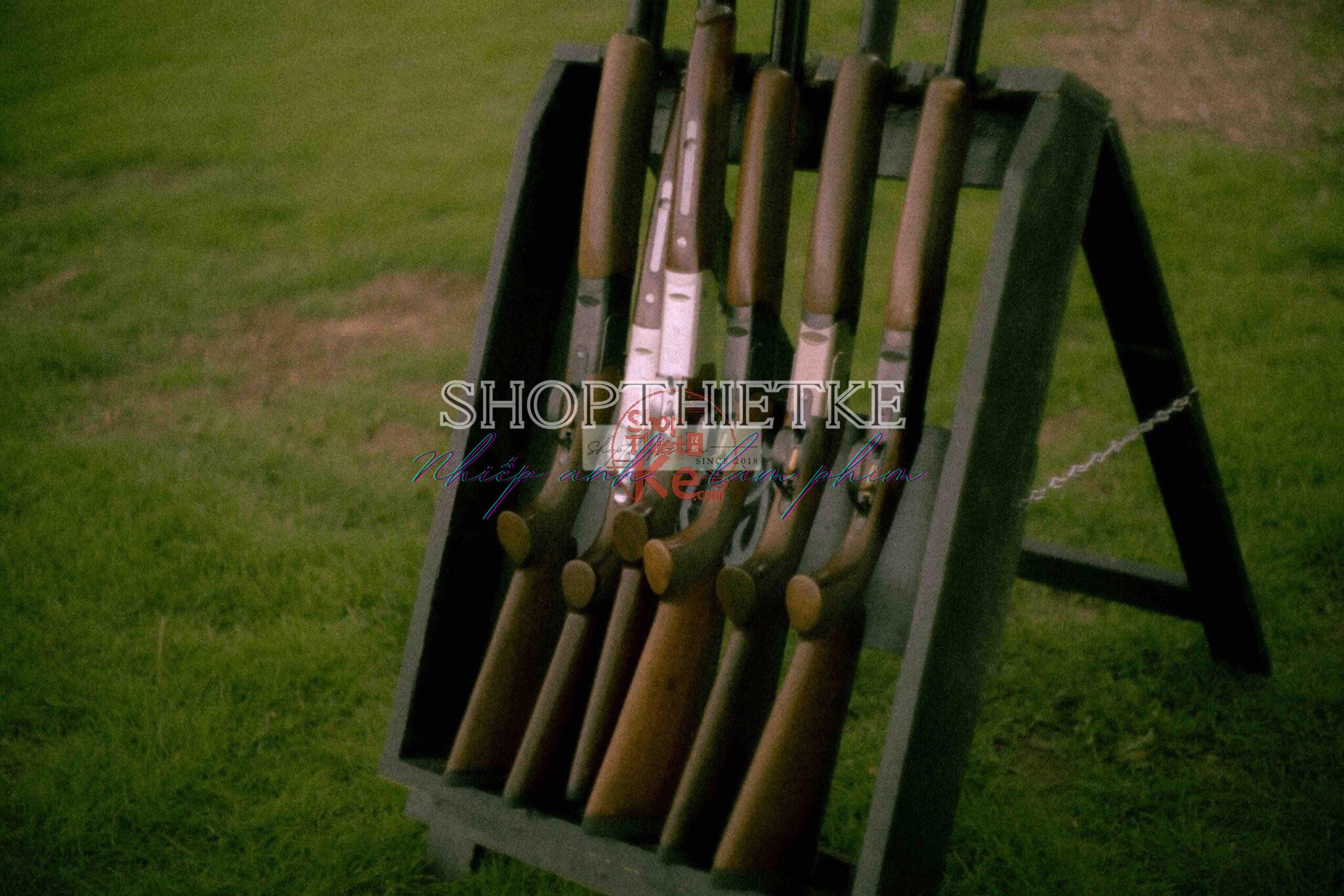 Preset Lightroom Điện Ảnh – Cảm Hứng Từ Wong Kar Wai, Kurosawa & Tarkovsky (XMP) 9 shopthietke com Preset sample 2 1 scaled