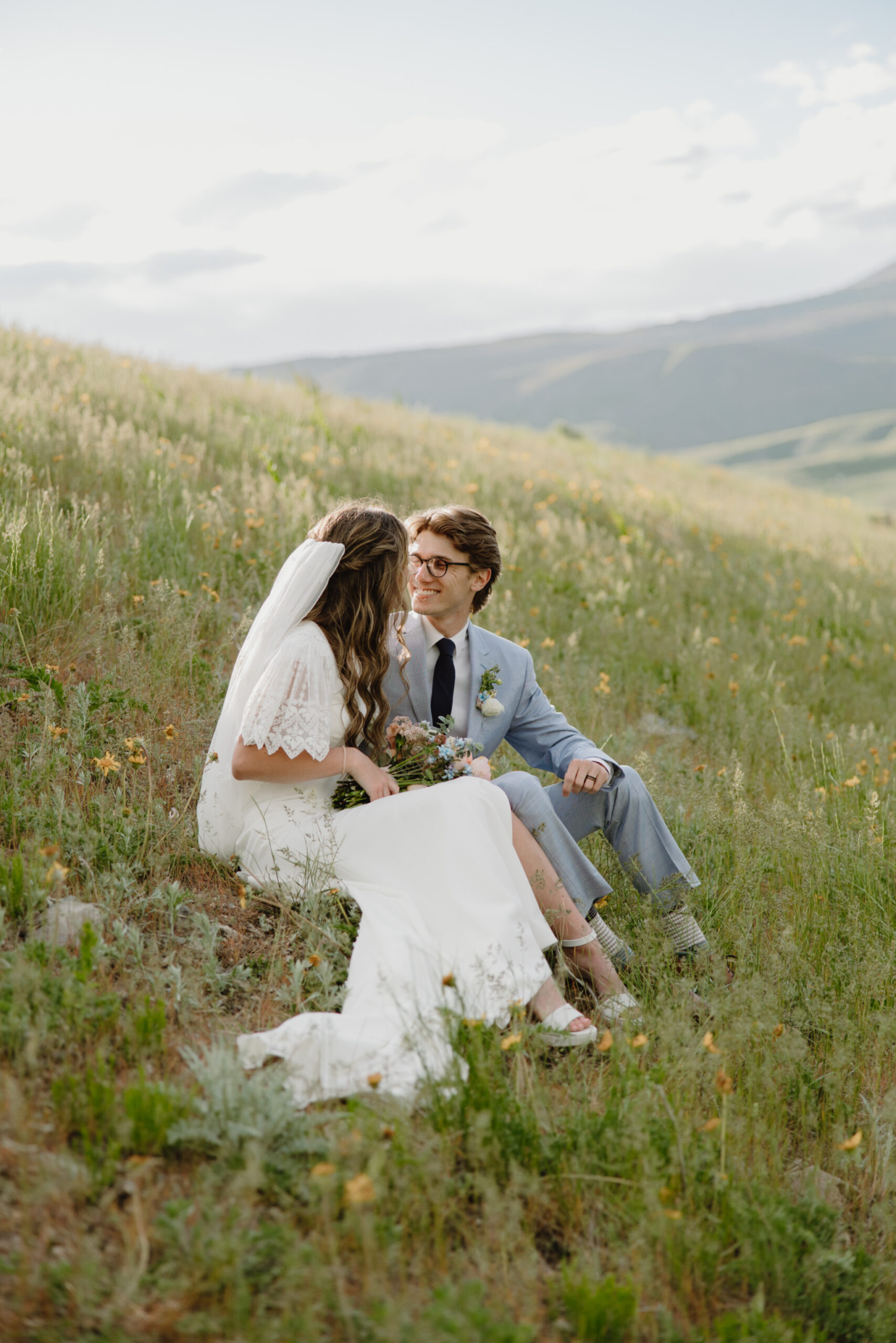 Tái Hiện Màu Sắc Tự Nhiên Với Bộ 11 Preset Lightroom Đỉnh Cao (XMP) 6 shopthietke com Kiana Corri Photography Lydia and Colter Bridal Session 45 1 scaled 1 scaled