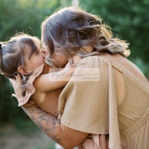 The Yellow Pack IV – Bộ Profile Giả Lập Phim Kodak Cổ Điển (XMP)