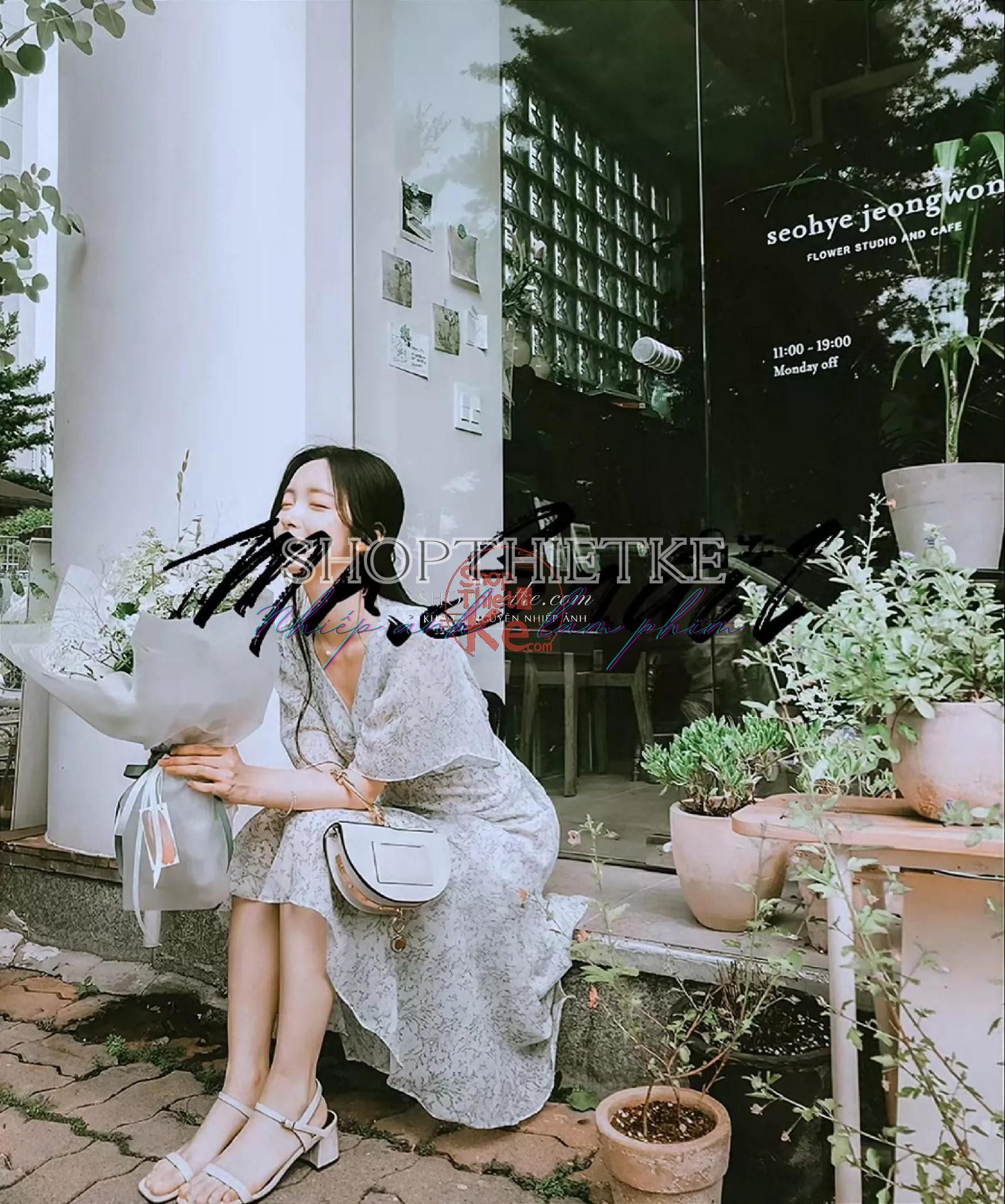 Bộ 5 Preset & LUTs Giả Lập Phim Polaroid – Hiệu Ứng Ảnh Cổ Điển (XMP/CUBE) 5 shopthietke com Shopthietke.com 255