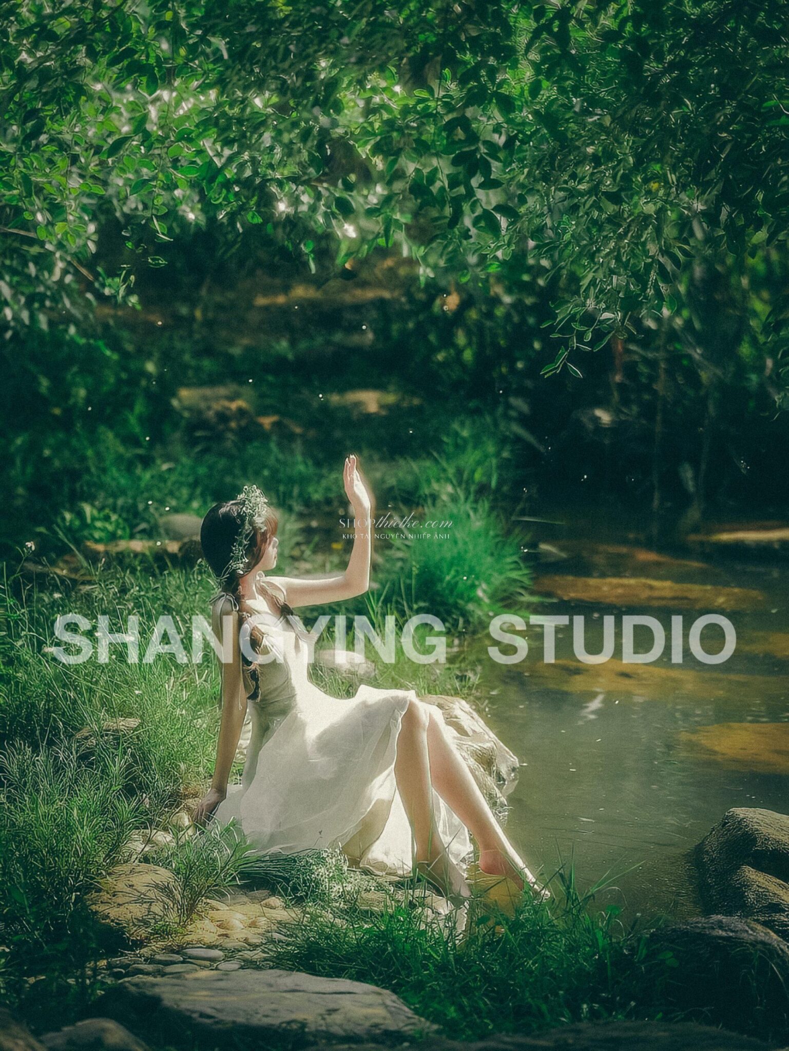 27 Preset & LUT "Forest Girl" – Tone Xanh Rừng, Nhẹ Nhàng & Cổ Điển (XMP/CUBE) 13 shopthietke com Shopthietke.com 358 scaled