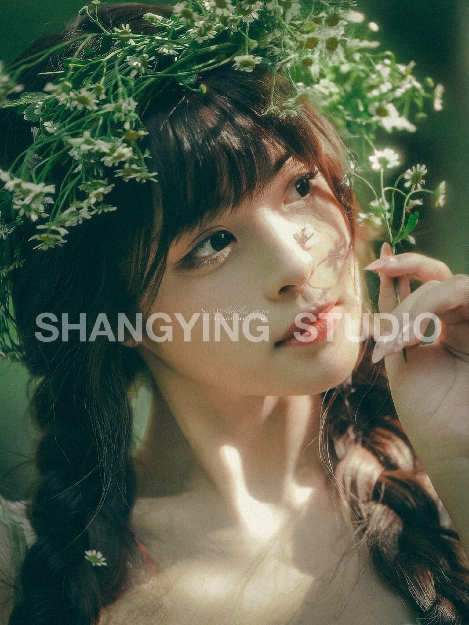 27 Preset & LUT "Forest Girl" – Tone Xanh Rừng, Nhẹ Nhàng & Cổ Điển (XMP/CUBE) 11 shopthietke com Shopthietke.com 360 scaled