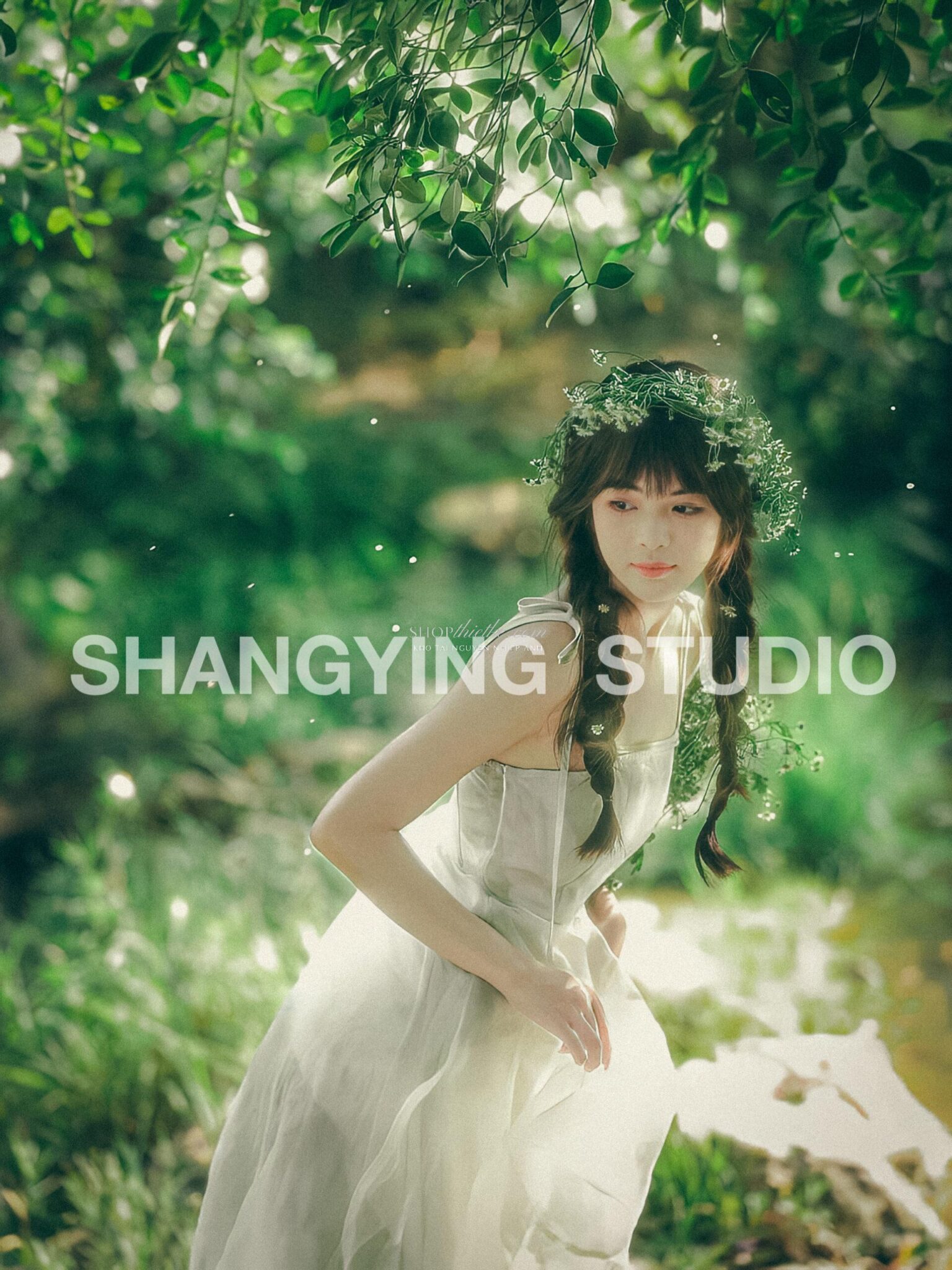 27 Preset & LUT "Forest Girl" – Tone Xanh Rừng, Nhẹ Nhàng & Cổ Điển (XMP/CUBE) 4 shopthietke com Shopthietke.com 367 scaled
