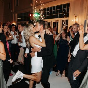 Janelle Elise Pack 02 – Bộ Preset Luxury Dành Cho Ảnh Cưới & Ảnh RAW (XMP)