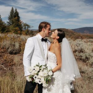 Janelle Elise Pack 02 – Bộ Preset Luxury Dành Cho Ảnh Cưới & Ảnh RAW (XMP)