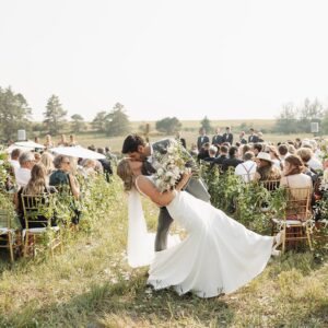 Janelle Elise Pack 02 – Bộ Preset Luxury Dành Cho Ảnh Cưới & Ảnh RAW (XMP)