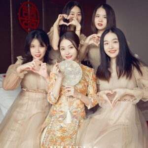 13 Preset Ảnh Cưới Dark Mood - Xu Hướng Xiaohongshu 2025 Đầy Tinh Tế (XMP/DNG/CUBE)