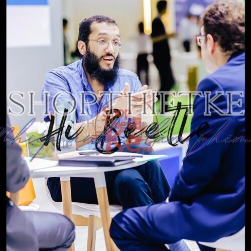 Preset Doanh Nghiệp - 25 Mẫu Màu Chuyên Nghiệp Cho Ảnh Hội Nghị (XMP/CUBE)