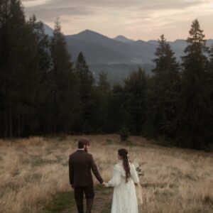 ETHEREAL Preset Pack Của Nina & Darek Cho Ảnh Cưới Và Chân Dung (XMP)