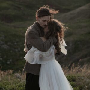 ETHEREAL Preset Pack Của Nina & Darek Cho Ảnh Cưới Và Chân Dung (XMP)