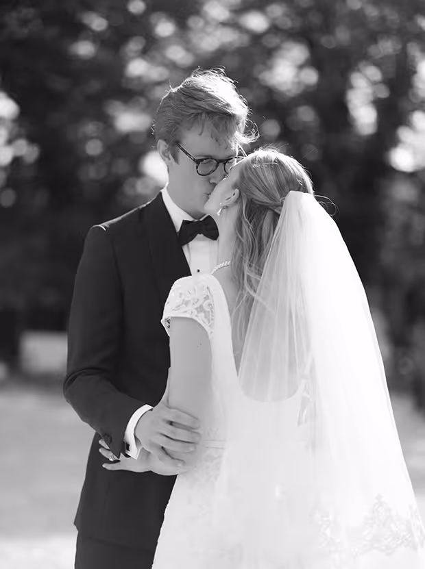 The Finest Presets – Bộ Preset Lightroom Film Cao Cấp Từ Still Miracle (XMP/ Profile) 35 shopthietke com 67bdf223017ec2179415821f after6