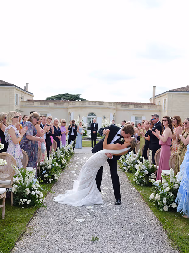 The Finest Presets – Bộ Preset Lightroom Film Cao Cấp Từ Still Miracle (XMP/ Profile) 32 shopthietke com 67bdf2239e6fef6be843e75b before4