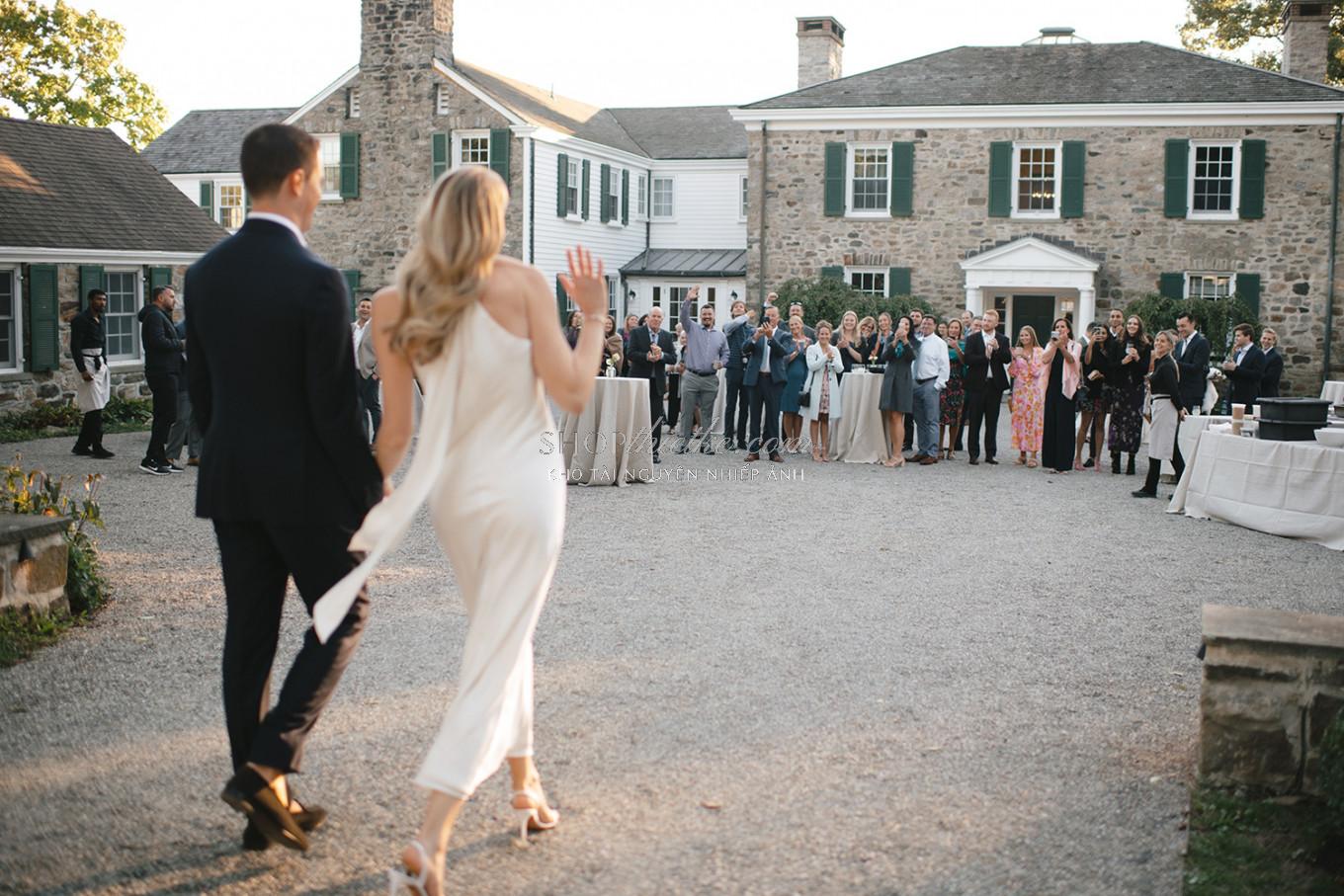 Bộ Preset Nhiếp Ảnh Chuyên Nghiệp 2025 – Tông Ấm, Trắng Sáng, Chuẩn Màu Studio (XMP) 3 shopthietke com dvlop kmp dtd 01