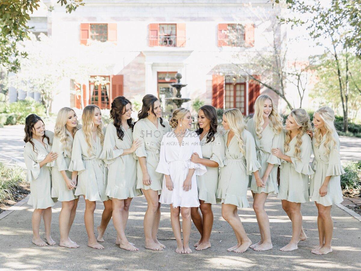 Heirloom One – Bộ Preset Lightroom Mang Phong Cách Film Fuji Mềm Mại & Tinh Tế (XMP Kèm Video Việt Sub) 7 shopthietke com heirloom sv prep 1