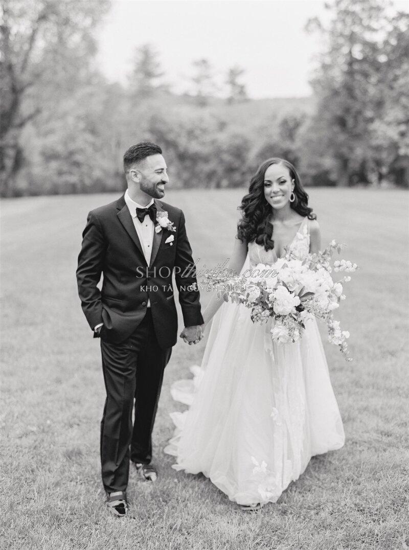 Lauren Fair Presets – Bộ Preset Lightroom Lấy Cảm Hứng Từ Film Fuji400H (XMP) 96 shopthietke com lauren fair photos 2023 website01502