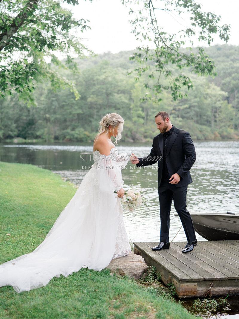 Lauren Fair Presets – Bộ Preset Lightroom Lấy Cảm Hứng Từ Film Fuji400H (XMP) 123 shopthietke com lfpresets beforeafters fujifilm 400h lauren fair neutral 007