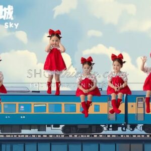 Bộ Sưu Tập 12 PSD Background Ghép Ảnh Cho Bé: Khơi Nguồn Sáng Tạo Độc Đáo (PSD)