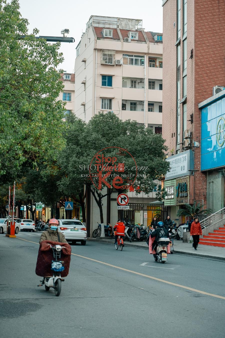 06 Preset Nhật Bản Tông Film Cổ Điển – Màu Ấm Áp & Hoài Niệm (XMP/DNG) 8 shopthietke com DSC06194