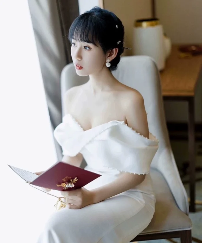 Bộ Preset Ảnh Cưới Từ Nhiếp ảnh gia Wu Mengli – Phong Cách Film Look Tinh Tế & Hiện Đại (XMP)