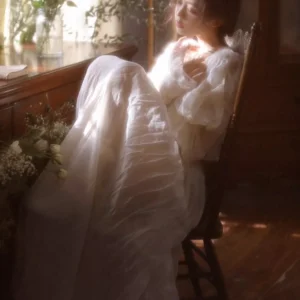 08 Preset Pháp cổ điển Baroque – Màu film retro siêu đẹp cho Lightroom & Photoshop (XMP/DNG/CUBE)