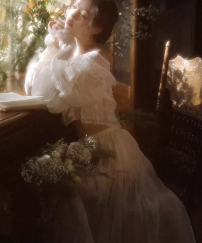 08 Preset Pháp cổ điển Baroque – Màu film retro siêu đẹp cho Lightroom & Photoshop (XMP/DNG/CUBE)