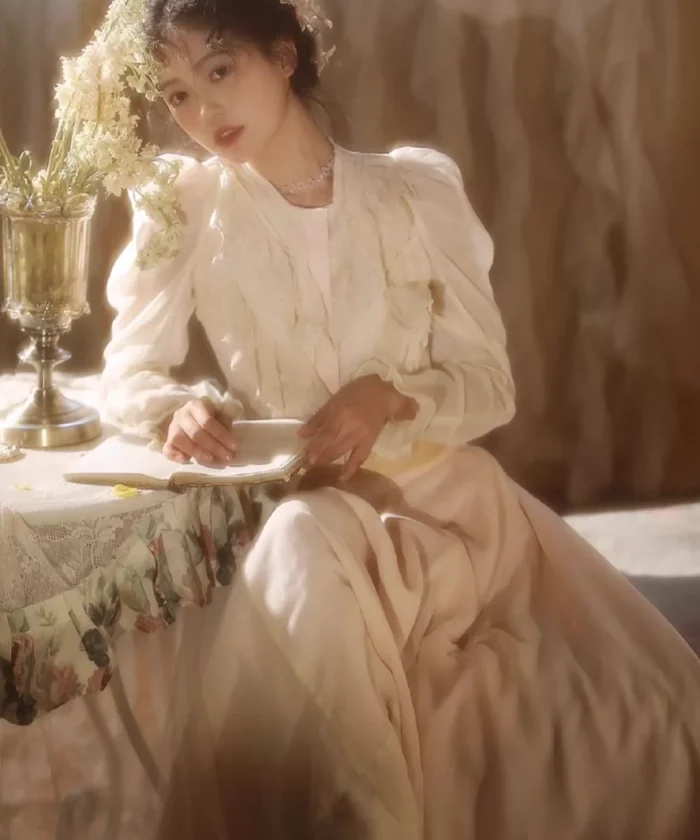 08 Preset Pháp cổ điển Baroque – Màu film retro siêu đẹp cho Lightroom & Photoshop (XMP/DNG/CUBE)