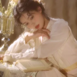 08 Preset Pháp cổ điển Baroque – Màu film retro siêu đẹp cho Lightroom & Photoshop (XMP/DNG/CUBE)