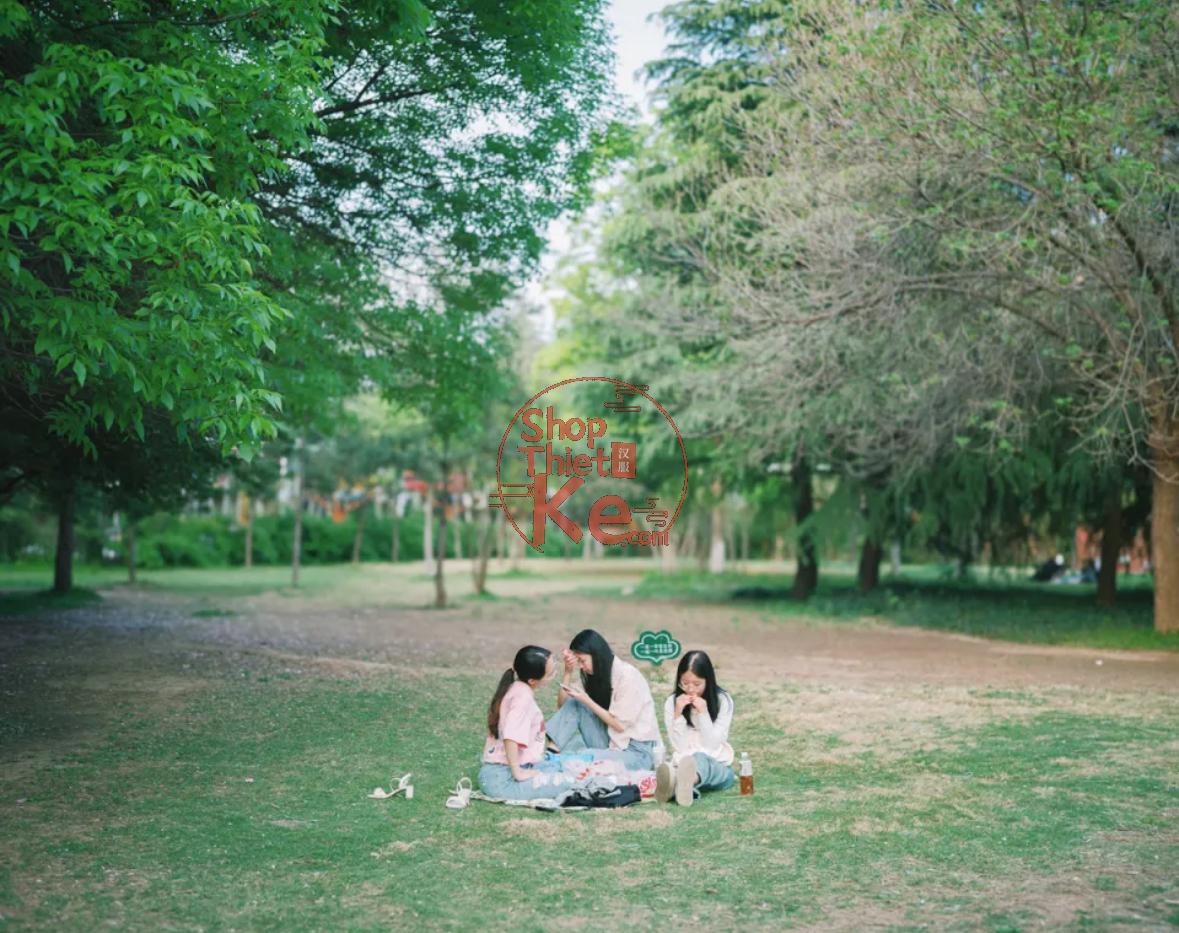 Tải Preset Giả Lập Pro400H SP3000 Film Cinematic Cho Ảnh RAW JPG (XMP/CUBE) 10 shopthietke com Shopthietke.com 127