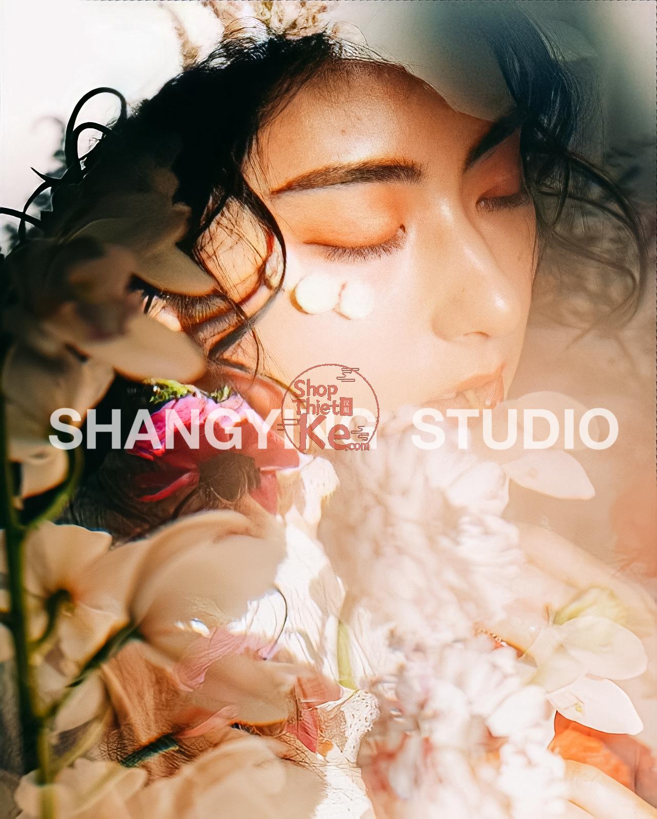 Bộ 29 Preset & LUT Phim Kodak Gold 200 Tông Ấm Cho Chân Dung & Street Style (XMP/DNG/CUBE) 23 shopthietke com Shopthietke.com 367