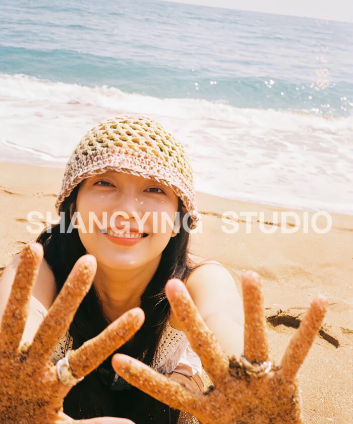 Bộ 29 Preset & LUT Phim Kodak Gold 200 Tông Ấm Cho Chân Dung & Street Style (XMP/DNG/CUBE)