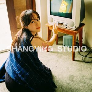 Bộ 29 Preset & LUT Phim Kodak Gold 200 Tông Ấm Cho Chân Dung & Street Style (XMP/DNG/CUBE)