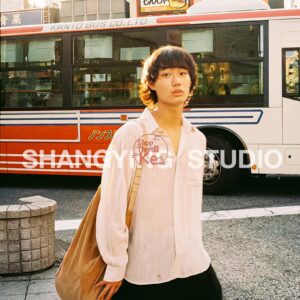 Bộ 29 Preset & LUT Phim Kodak Gold 200 Tông Ấm Cho Chân Dung & Street Style (XMP/DNG/CUBE)