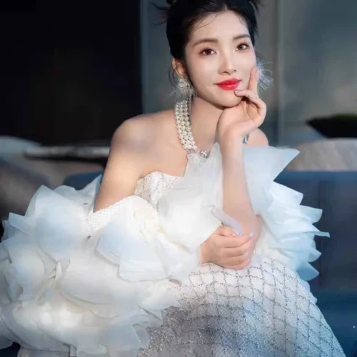 Preset Cưới Huī Jī Xiù – Trọn Bộ Wedding Theo Chân Hot Trend Cho Ảnh & Video (XMP/DNG/CUBE/COS) 22 shopthietke com Shopthietke.com 129