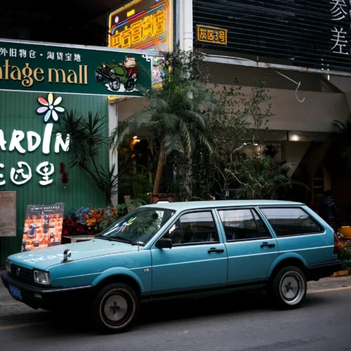 56 Preset Lightroom Hasselblad Blue × Kodak Gold – Tông Xanh Vàng Cao Cấp, Đậm Chất Điện Ảnh (XMP) 16 shopthietke com Shopthietke.com 80