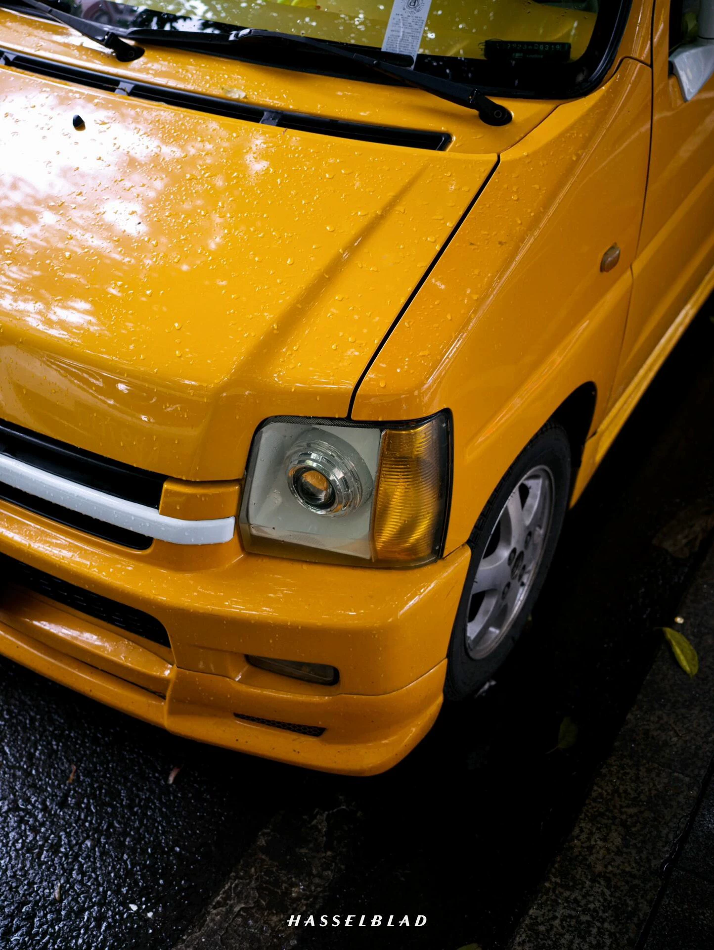 56 Preset Lightroom Hasselblad Blue × Kodak Gold – Tông Xanh Vàng Cao Cấp, Đậm Chất Điện Ảnh (XMP) 24 shopthietke com Shopthietke.com 86