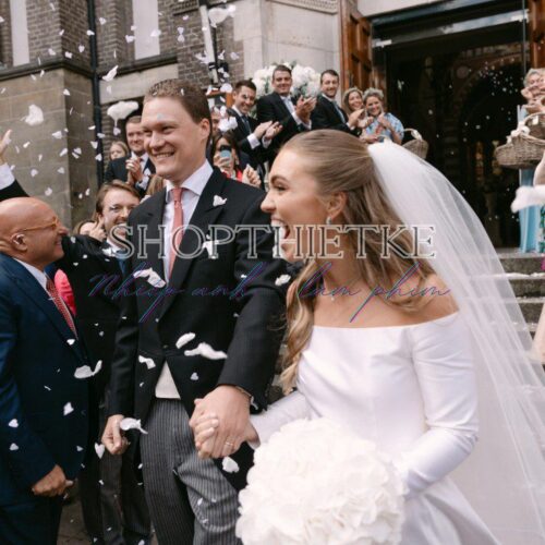 Preset Lightroom Hoàn Hảo Cho Ảnh Sạch, Sáng Và Đậm Chất Editorial (XMP/DNG)