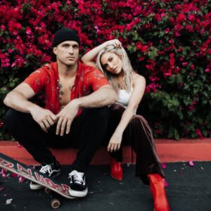 The Lightning Pack – Bộ Preset Lightroom Mạnh Mẽ, Sắc Nét Và Đậm Chất Điện Ảnh (XMP/Kèm Ảnh Gốc )