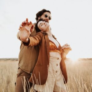 The Lightning Pack – Bộ Preset Lightroom Mạnh Mẽ, Sắc Nét Và Đậm Chất Điện Ảnh (XMP/Kèm Ảnh Gốc )