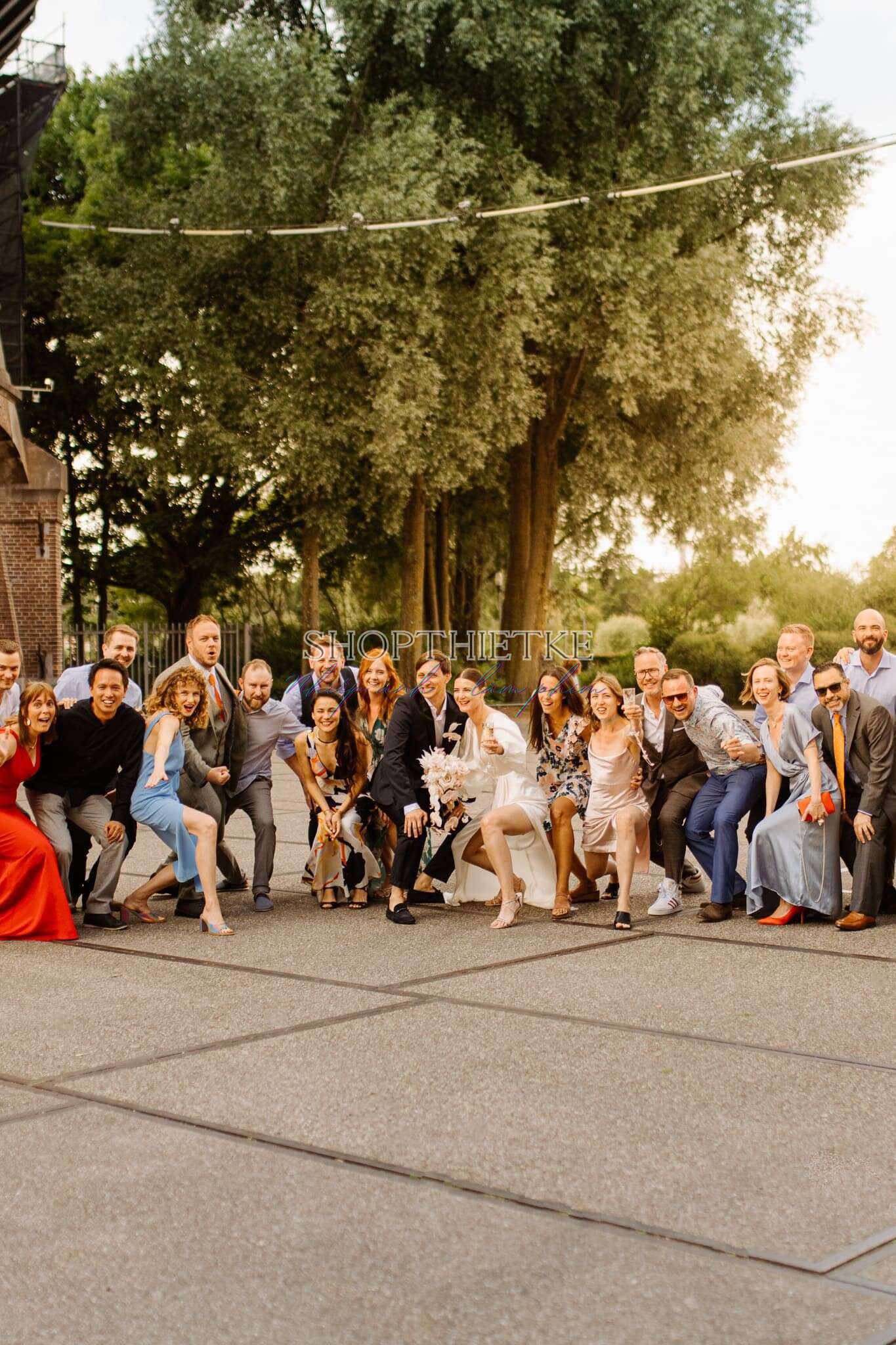 GOLD Presets – Bí Quyết Tạo Làn Da Ánh Vàng & Màu Sắc Rực Rỡ Hiện Đại (XMP/Video Hướng dẫn Việt Sub) 55 After image