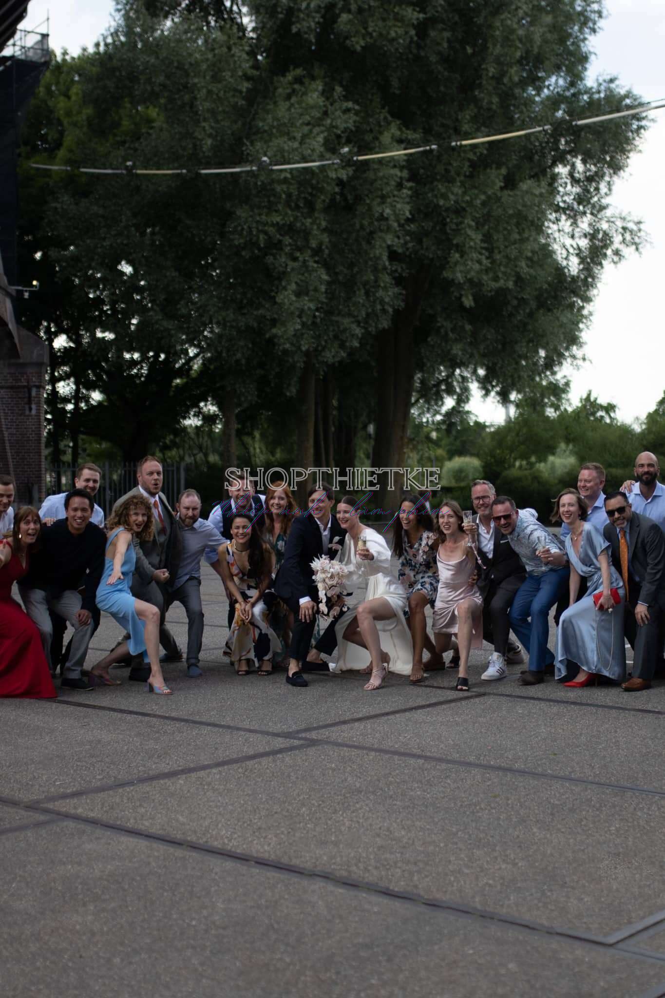 GOLD Presets – Bí Quyết Tạo Làn Da Ánh Vàng & Màu Sắc Rực Rỡ Hiện Đại (XMP/Video Hướng dẫn Việt Sub) 54 Before image