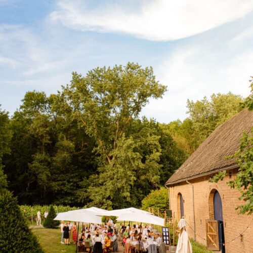 GOLD Presets – Bí Quyết Tạo Làn Da Ánh Vàng & Màu Sắc Rực Rỡ Hiện Đại (XMP/Video Hướng dẫn Việt Sub) 36 shopthietke com SYM7882 3