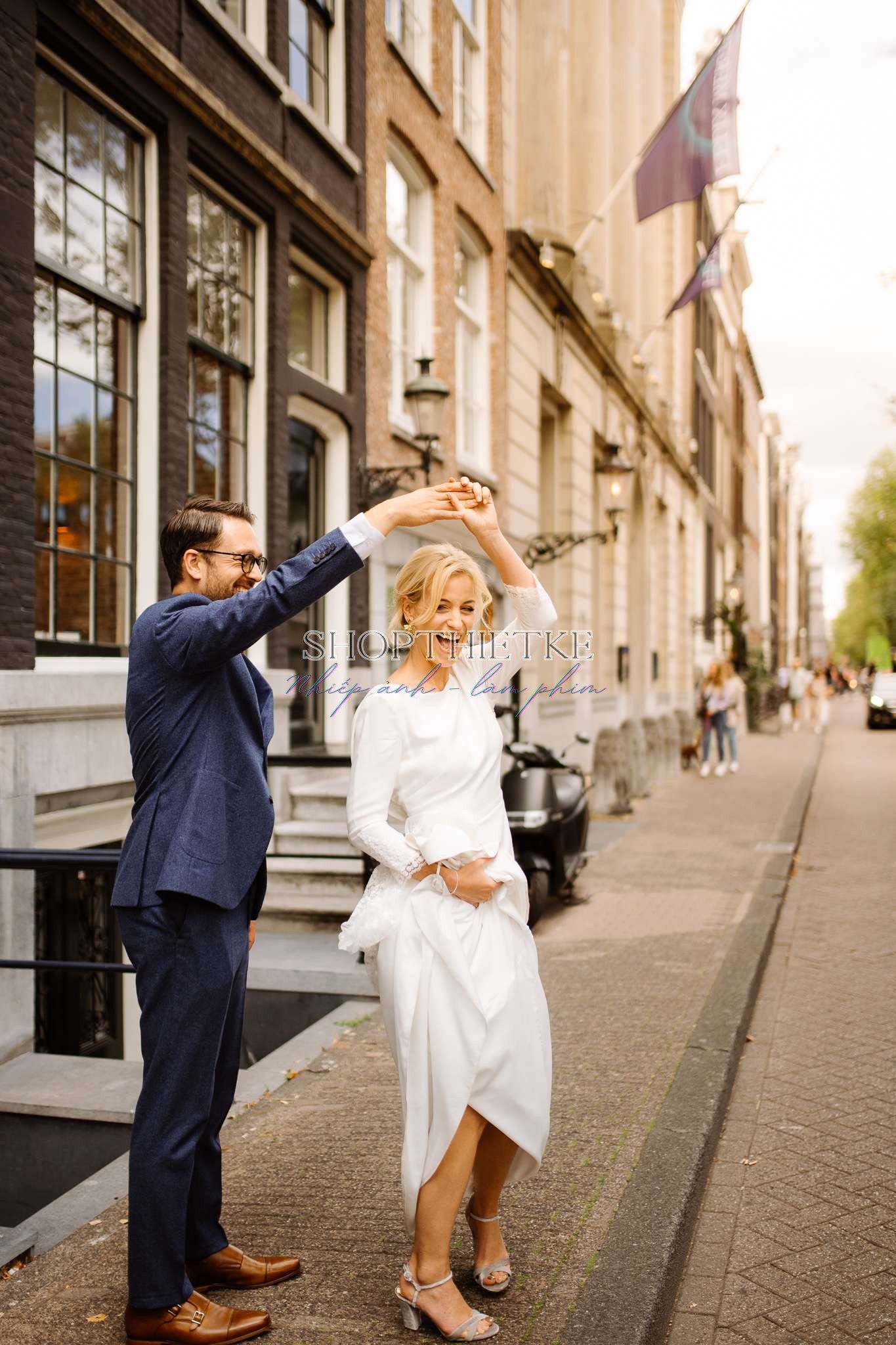 GOLD Presets – Bí Quyết Tạo Làn Da Ánh Vàng & Màu Sắc Rực Rỡ Hiện Đại (XMP/Video Hướng dẫn Việt Sub) 45 After image