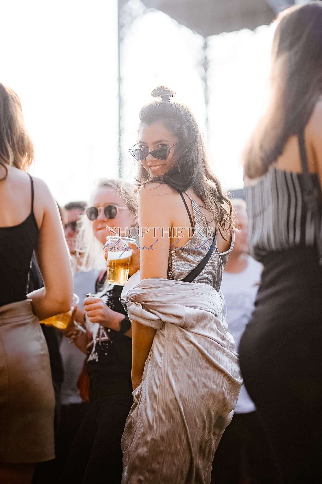 GOLD Presets – Bí Quyết Tạo Làn Da Ánh Vàng & Màu Sắc Rực Rỡ Hiện Đại (XMP/Video Hướng dẫn Việt Sub) 73 After image