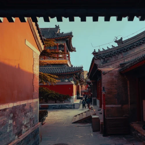 33 Preset Điện Ảnh Cổ Kiến Trúc Từ NAG Lý Minh Tinh – Tông Màu Trầm Sâu Chuẩn Cinematic (XMP/DNG)