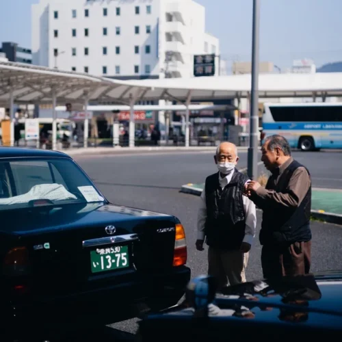 Bộ Preset Cinematic Rednote Đa Nền Tảng – Ảnh & Video Chỉ Cần 1 Click (XMP/CUBE)