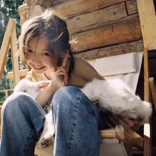 Bộ Preset Cinematic Rednote Đa Nền Tảng – Ảnh & Video Chỉ Cần 1 Click (XMP/CUBE)