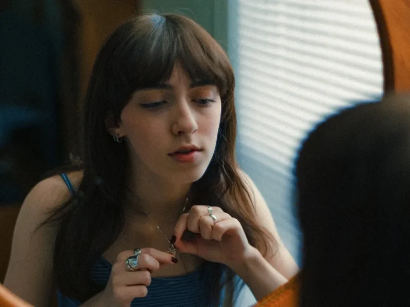 Aurora Presets: Bộ 8 Preset Màu Phim Điện Ảnh Cổ Điển & Phóng Sự Đường Phố (XMP)