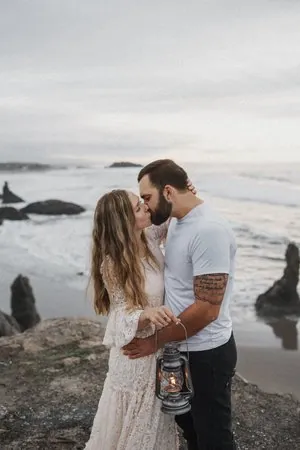 Linh Hồn Ảnh Phim Cổ Điển – Nghệ Thuật Kể Chuyện Qua Sắc Màu Phóng Khoáng (XMP)