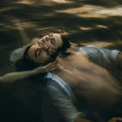 Linh Hồn Ảnh Phim Cổ Điển – Nghệ Thuật Kể Chuyện Qua Sắc Màu Phóng Khoáng (XMP)